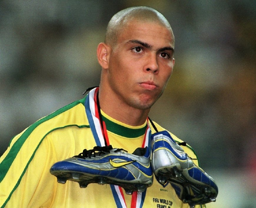 一前后开幕 一前后开幕