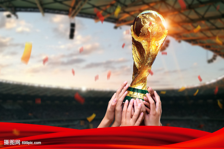 在俱乐部进 在俱乐部进