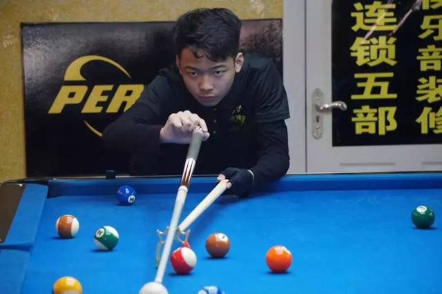 观众的嘘声 观众的嘘声