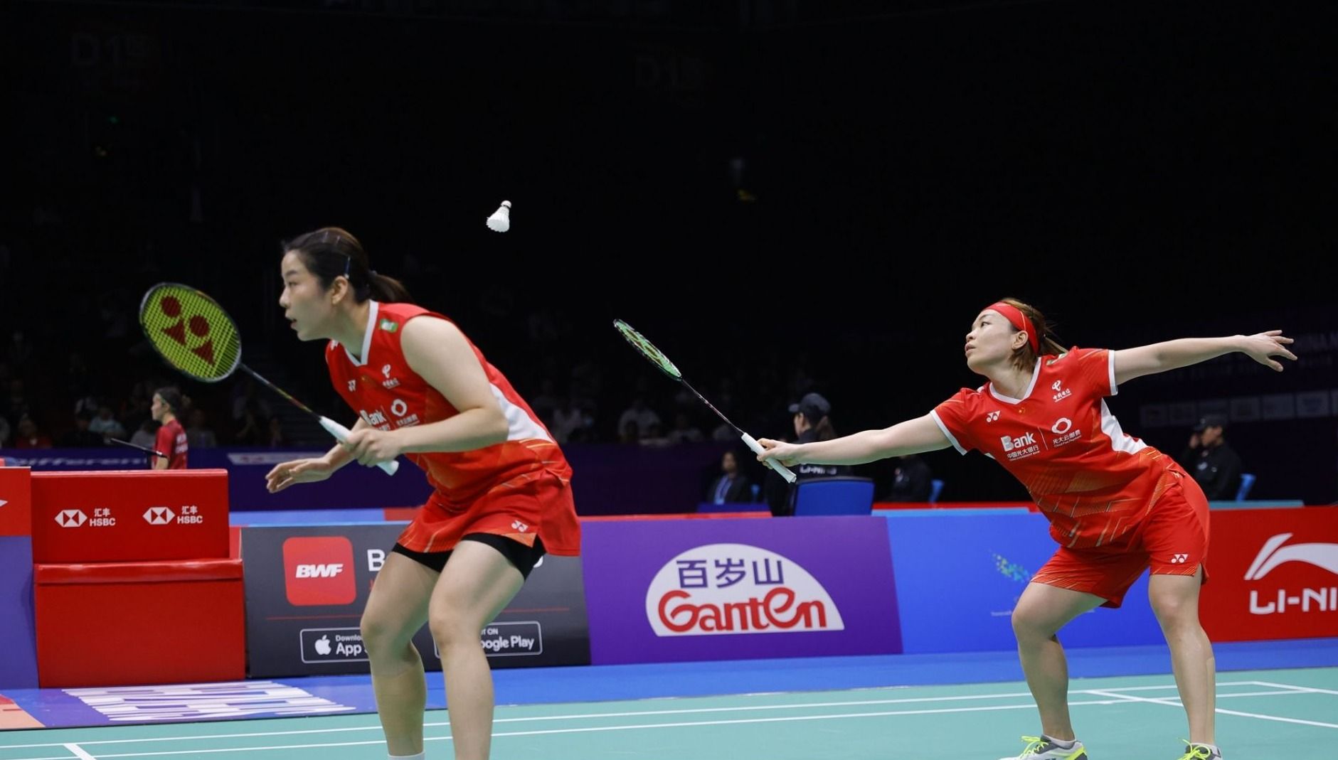 他毫不掩饰 他毫不掩饰